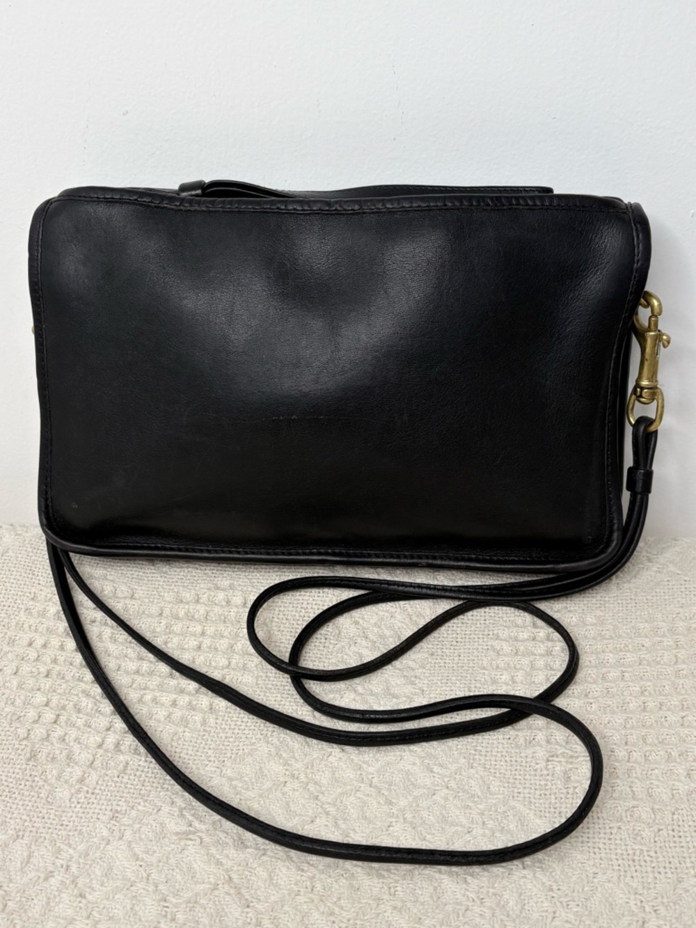 80s Vintage Coach Basic Bag 9455 NYC Black Leather Shoulder Purse